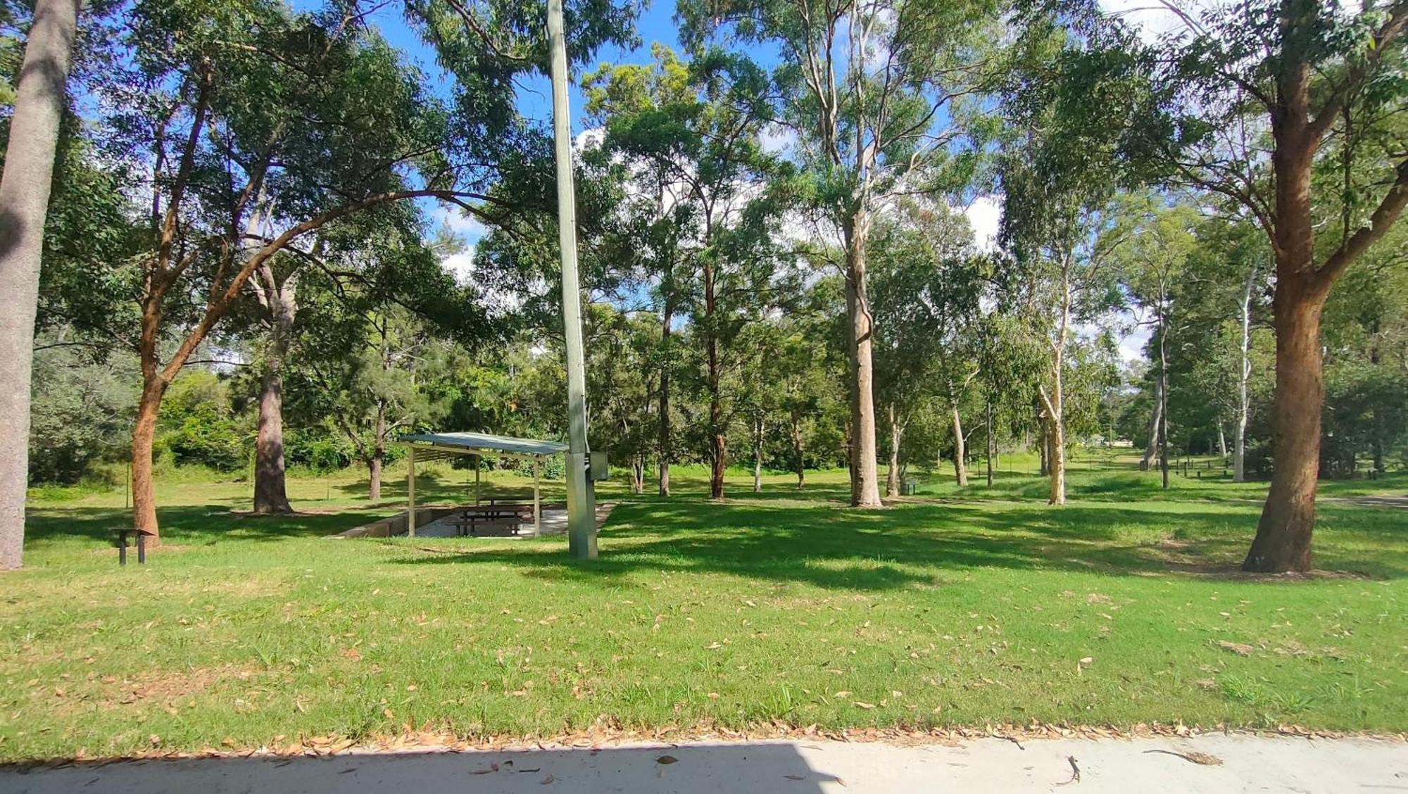 The Woodlands Hideaway - Premium Acreage Guesthouse Browns Plains Exterior photo